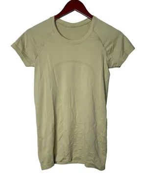 Lululemon tech swiftly short sleeve t shirt in lime green sz 6 thumbnail 1