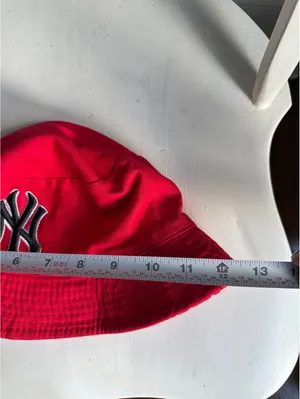 Reversible New York Yankees Red Bucket Hat thumbnail 7