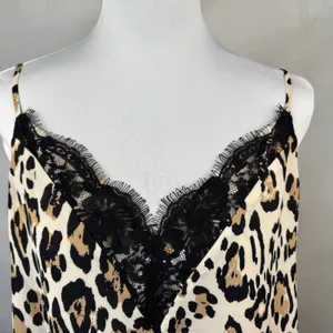 Socialite Tank Cami Sz L Beige V Neck Animal Print Lace Trim Spaghetti Straps thumbnail 2
