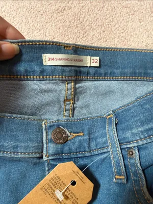 Levi's 314 Shaping Straight Leg Women's Jeans in Medium Blue 32x32 thumbnail 6