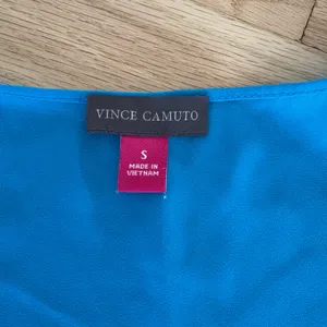 Vince Camuto Blue Sleeveless Blouse thumbnail 4