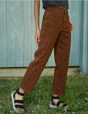 Universal Threads NWOT Brown Black Leopard Animal Print Straight Leg Jeans Ankle High Rise New thumbnail 1