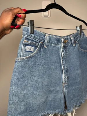 Vintage 90s Wrangler High Waist Cut Off Denim Shorts thumbnail 3