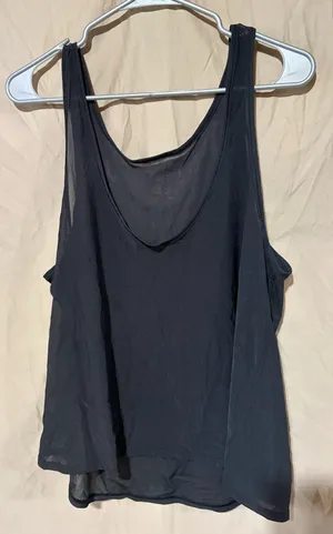 Lululemon tank top thumbnail 1