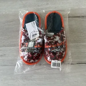 NFL FOCO Denver Broncos Team Scuff Slide Slippers Orange/Blue M (7-8) NWT IN PKG thumbnail 3