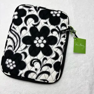 Vera Bradley Night & Day Black and White Floral‎ Quilted Tablet Sleeve thumbnail 2
