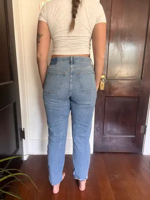 Abercrombie High Rise Mom Jean thumbnail 2