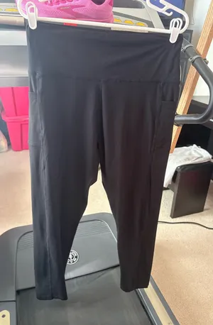 Black High-Waist Pocket Leggings thumbnail 1