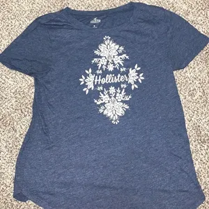 Hollister - Blue T-Shirt - M thumbnail 1