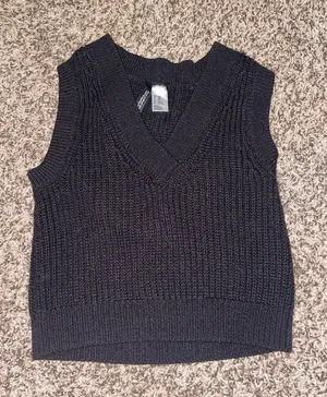 H&M Top thumbnail 1