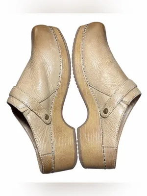 NWOT Dansko Berry Mule Clog Distressed Tan Size 38 thumbnail 3