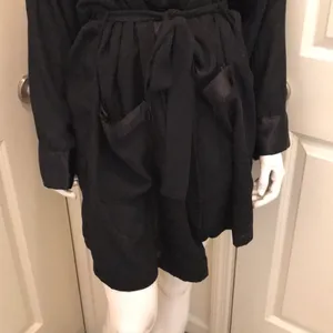Victoria's Secret Medium Black Sheer Sexy Vintage Robe thumbnail 3