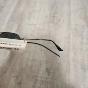 NWT Ray Ban by Luxotica Black Sunglasses thumbnail 5
