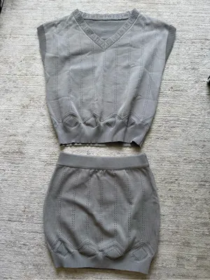 Shein Casual Gray Knit V-Neck Top and Mini Skirt Set (Size Small) thumbnail 3