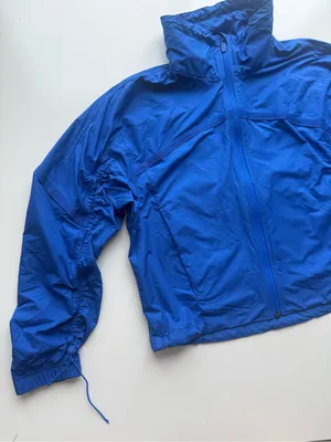 lululemon Lightweight Cropped Track Jacket - Blazer Blue Tone - Size 6 thumbnail 7