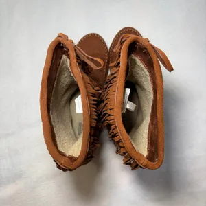 Mossimo Brown Suede Leather Fringe Moccasin Boots Womens 9 Faux Fur Lined Boho thumbnail 10