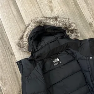 The North Face parka thumbnail 7