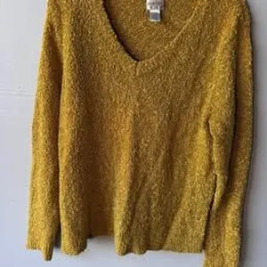 Chico's Mustard Yellow Popcorn Knit V-Neck Sweater Size 2 Large Long Sleeve thumbnail 1