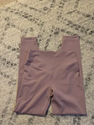 Lululemon Wunder Under SmoothCover High-Rise Tight 25” leggings thumbnail 3