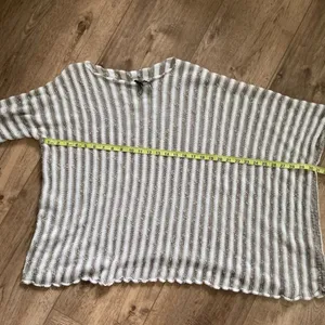 Georgina Estefania linen blend asymmetrical arm top M coastal beach thumbnail 11