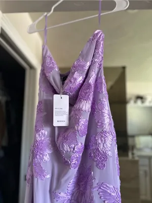 Lilac Floral Lace Evening Dress for Women thumbnail 3