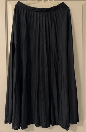 ASOS DESIGN Pleated Midi Skirt thumbnail 2