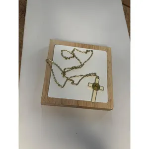 Vintage Gold-Tone Jesus Cross Pendant Necklace thumbnail 12