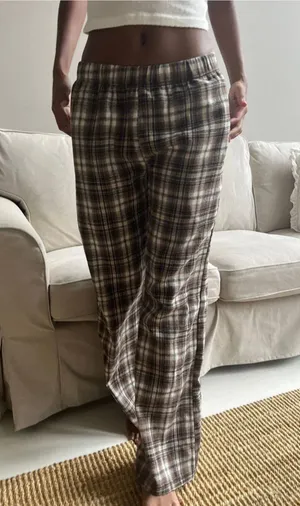 Brandy Melville NWT Catherine Plaid Pants thumbnail 1