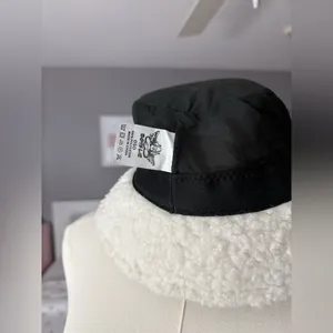 White Sherpa Bucket Hat with Embroidered Design thumbnail 3