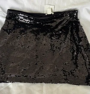 NWT H&M Black Sequin Mini Skirt Size Small ✨ thumbnail 1