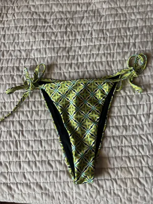 PacSun Pacing swim suit thumbnail 6