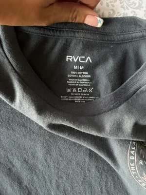 T-shirt thumbnail 3