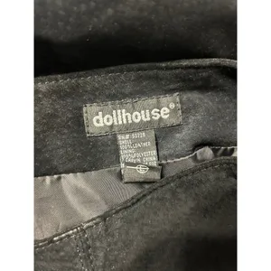 Women’s Y2K Dollhouse Black Leather Suede Lined Mini Skirt Size Large Zip Back thumbnail 4