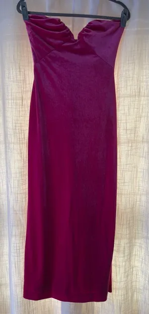 Zara Fitted Velvet Fuchsia Midi Dress thumbnail 1