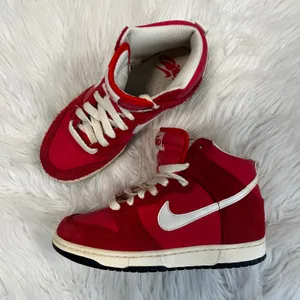 Nike Dunk High‎ 6.0 'Action Red' Dunk SB High Pro Suede 342252-670 Sneakers 7.5 thumbnail 2