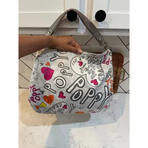 Coach Poppy graffiti heart print hobo bag & Wallet pink orange accents Y2K thumbnail 2
