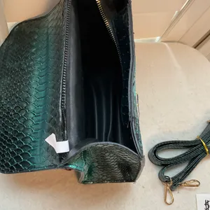 Crossbody Green thumbnail 6