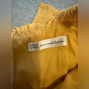Here comes the sun mustard sleeveless dress size M thumbnail 2