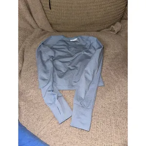 First phorm cropped long sleeve thumbnail 2