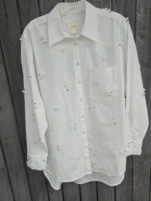 Maeve Embellished White Button-Up Shirt - Elegant Pearl Detail Size S thumbnail 2