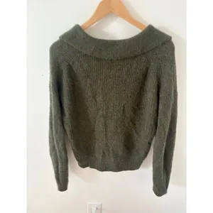 Everlane Alpaca Waffle-Stitch Polo Sweater Olive Green XS Relaxed V-Neck Knit thumbnail 5
