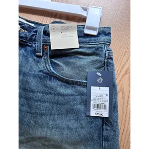 Universal Threads New Womens 90's Baggy Jean Shorts 4” Inseam Mid Rise Size 8 thumbnail 3