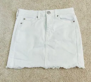 American Eagle white skirt! thumbnail 1
