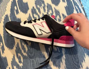 New Balance 574 Women’s shoes thumbnail 1