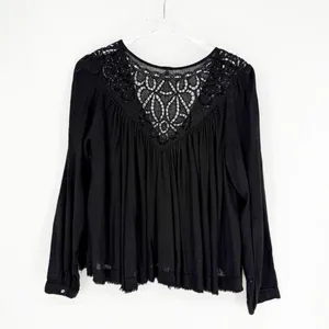 Free People Doin' It Right‎ Black Eyelet Top Women's Size XS Boho thumbnail 3