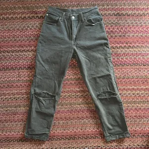 Levis 550 Army Green Ripped Knee Denim Pants thumbnail 4