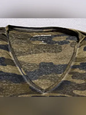 Lucky Brand Women’s XL Camo V-Neck T-Shirt Green Short Sleeve Curved Hem thumbnail 5