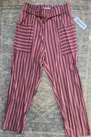 High Waisted Pattern Pants thumbnail 2