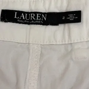 Lauren Ralph Lauren Cuffed White Linen Blend Chino Shorts Size 2 thumbnail 3