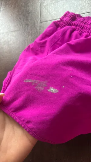 Lululemon Shorts Hot 2.5" Hot Low-Rise Lined thumbnail 4